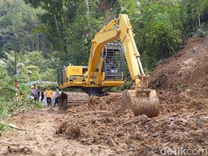 Video: 135 Personel SAR Gabungan Diterjunkan Cari Korban Longsor di Trenggalek