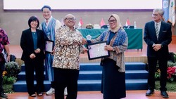 Poltekesos Bandung Hadirkan Ahli di Konferensi Sosial & Kesehatan Mental