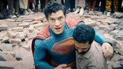 Superman James Gunn Jadi yang Terlemah, Ditimpuk Aja Ngedip