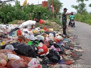 Lurah soal Tumpukan Sampah Picu Kecelakaan Pikap di Makassar: Sering Diangkut