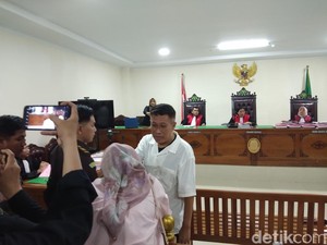 Annar Sampetoding Didakwa Modali Pabrik Uang Palsu di UIN Makassar