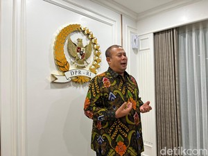 Jemaah Pasutri Terpisah Hotel, DPR Minta Menag Lakukan Negosiasi