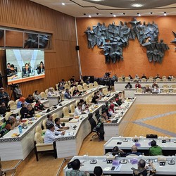 DPR Siapkan Undang-undang Khusus Ojol Usai Demo Besar-besaran