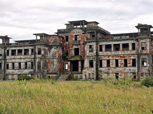Kisah Kelam di Balik Berdirinya Hotel Mewah Bekas Perang
