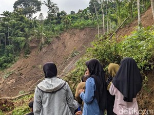 Wagub Emil Dardak Pastikan Longsor Trenggalek Jadi Prioritas Bersama