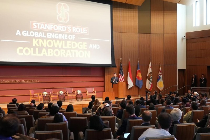 Menteri Koordinator Bidang Infrastruktur dan Pembangunan Kewilayahan, Agus Harimurti Yudhoyono (AHY), hadir sebagai keynote speaker dalam acara Southeast Asia Summit on Prosperity and Sustainability di Stanford University, California, Amerika Serikat pada Selasa (19/5/2025). (Instagram/agusyudhoyono)