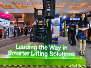 Pameran INAPA 2025 Resmi Dibuka: Ada Suku Cadang, Forklift, hingga Bus