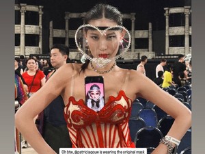Gaya Patricia Gouw Nonton Konser Lady Gaga, Totalitas Pakai Face Shield Mewah