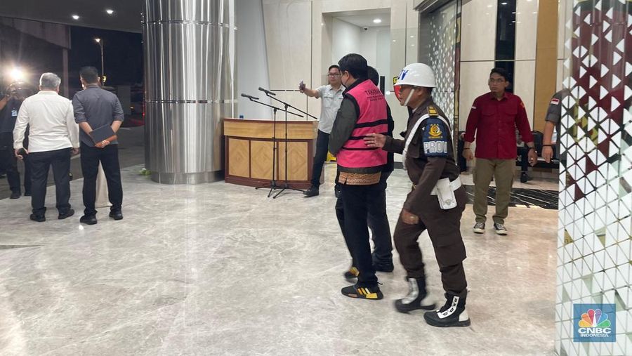 Perkembangan penanganan perkara, dugaan tindak pidana korupsi pada pemberian kredit dari Bank Jabar dan Bank DKI kepada PT Sritex. (CNBC Indonesia/Romys)