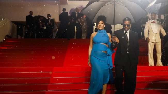 Satu Payung Berdua, Rihanna-A$AP Rocky Tampil Mesra di Cannes