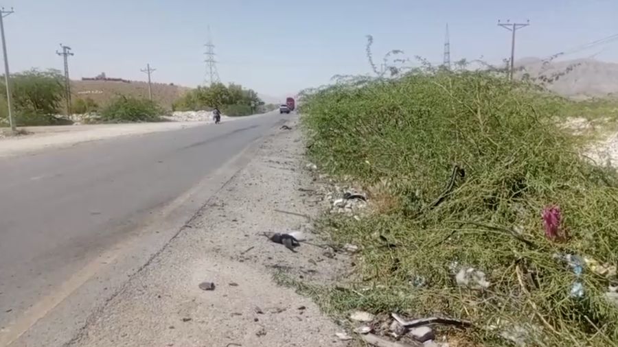Serangan bom bunuh diri yang menargetkan bus sekolah menewaskan lima orang di Balochistan, Pakistan. (Tangkapan Layar. Reuters TV)