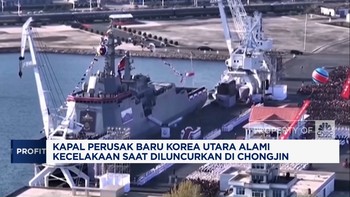 Video: Kapal Perusak Baru Korut Alami Kecelakaan Saat Diluncurkan