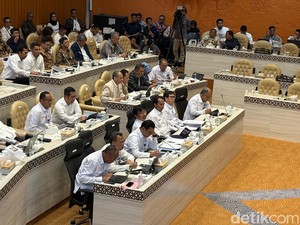Kemenhub Evaluasi Komponen Tiket Pesawat, Harga Bakal Naik?