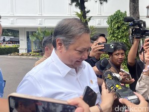 2 Menteri Ekonomi Prabowo Respons soal Reshuffle