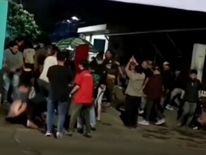 Video: Viral Ormas dan Pekerja Proyek Ribut-ribut Masalah Lahan parkir di Pamulang