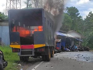Demo Mahasiswa Uncen Jayapura Ricuh, 4 Polisi Luka Kena Batu-1 Mobil Dibakar