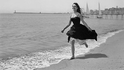 Sejarah Cannes yang Sensual, Kini Seksi Dikit Aja Diusir