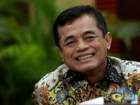Dirjen BC Djaka Bocorkan Arahan Prabowo, Pelabuhan Gelap Jadi Incaran!