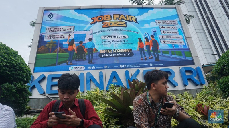 Kementerian Ketenagakerjaan (Kemnaker) menggelar Job Fair Kemnaker 2025 yang diselenggarakan pada 22-23 Mei 2025 di Gedung Kemnaker, Jakarta Selatan. (CNBC Indonesia/Muhammad Sabki)