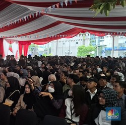 RI Banjir Pengangguran, Cari Kerja Makin