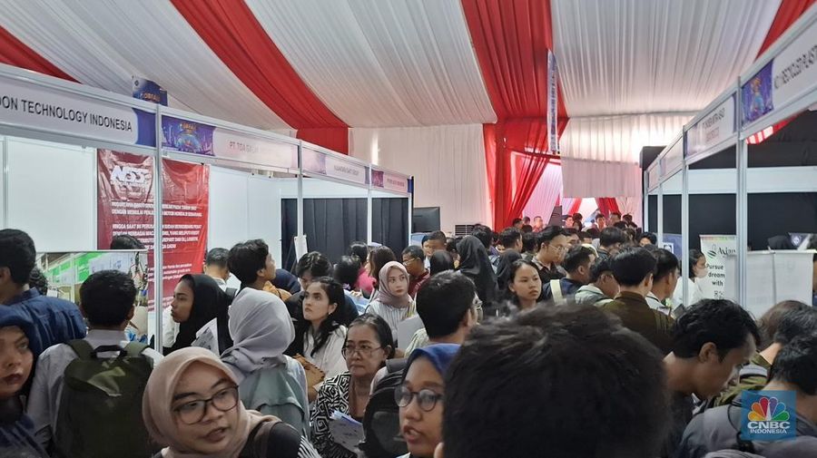 Kementerian Ketenagakerjaan (Kemnaker) menggelar Job Fair selama dua hari yakni pada 22-23 Mei 2025, Jumat (23/5/2025). (CNBC Indonesia/Chandra Dwi Pranata)