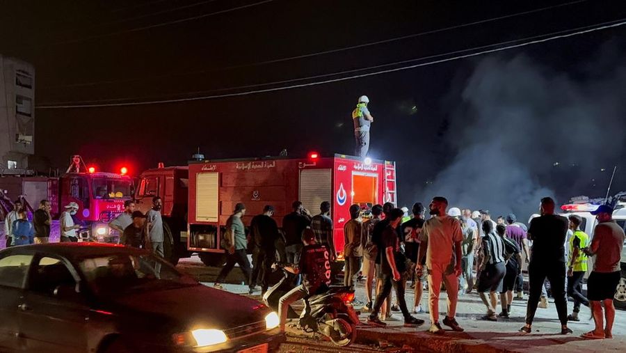 Suasana yang terjadi setelah Israel mengeluarkan peringatan evakuasi, di Toul, distrik Nabatieh, Lebanon selatan, Kamis (22/5/2025). (REUTERS/Ali Hankir)