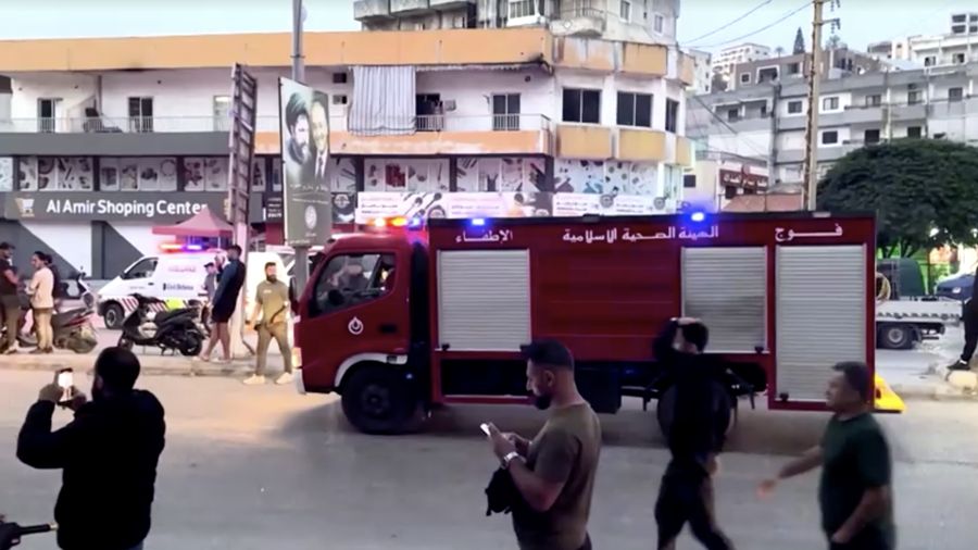 Suasana yang terjadi setelah Israel mengeluarkan peringatan evakuasi, di Toul, distrik Nabatieh, Lebanon selatan, Kamis (22/5/2025). (REUTERS/Ali Hankir)