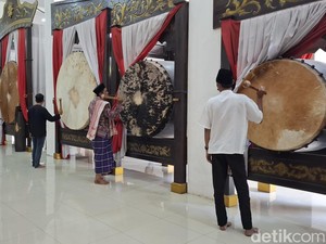 Keunikan Tajug Gede Cilodong Purwakarta yang Miliki 9 Bedug-9 Muadzin