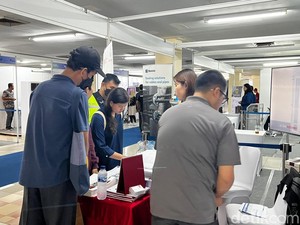 Serunya Innovation Creative Week di Blok M, Bisa Interaksi dengan Robot Anjing
