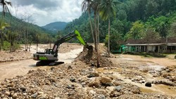 Berulang Kali Tanggul Jebol, Sungai Temon Trenggalek Segera Dikeruk