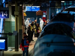 Wanita Jerman Serang Penumpang di Stasiun Kereta, 18 Orang Luka-luka