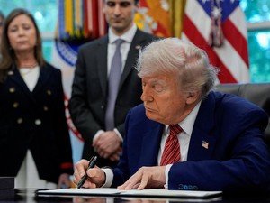 Trump Murka ke Uni Eropa dan Apple