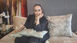 Jennifer Jill Istri Ajun Perwira Nikmati Asuh Anak Perempuan