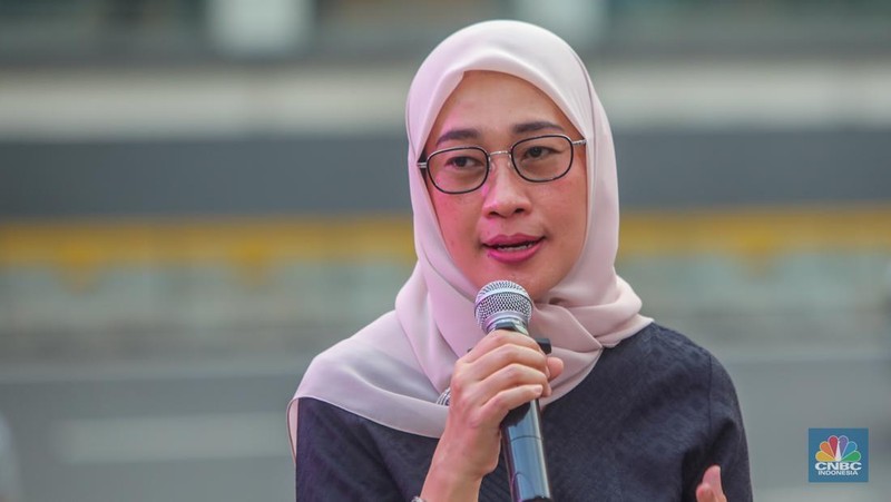Ketua Komisi VI DPR RI, Anggia Ermarini menyampaikan paparan dalam acara Top Women Fest CNBC Indonesia 2025 di Anjungan Sarinah, Jakarta, Sabtu (24/5/2025). (CNBC Indonesia/Faisal Rahman)