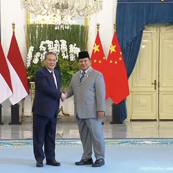 Di Depan Orang Kuat ke-2 China, Prabowo Tegaskan Komitmen Kemitraan