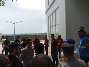 Wanita di Gresik Tewas Loncat dari Jendela Apartemen Lantai 30, Ini Buktinya
