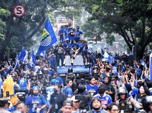 Peran Keluarga di Balik Gelar Back to Back Persib