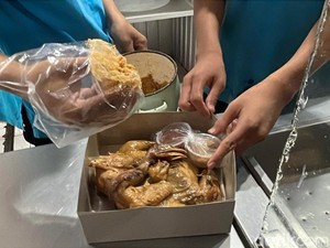 Ayam Goreng Widuran Nonhalal karena Minyak Gorengnya, Ini Kata Pegawai