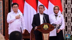 Video: Bahlil Sebut Pembangkit Batu Bara Tak Akan Dimatikan!