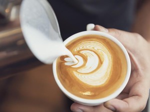 Diseruput atau Diteguk? Begini Cara Minum Kopi Sesuai Jenisnya