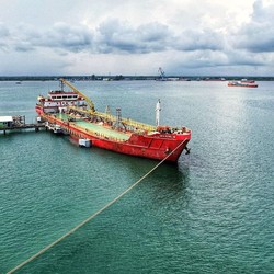Pelindo Keruk Pendangkalan Pulau Baai Agar Pasokan BBM Segera Normal