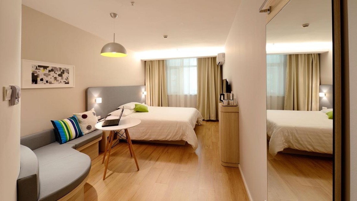 Jakarta Darurat Hotel: Ancaman Tersembunyi, Kerugian Mengintai!