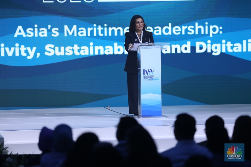 Menteri Koordinator Bidang Infrastruktur dan Pembangunan Kewilayahan, Agus Harimurti Yudhoyono saat menghadiri pembukaan Indonesia Maritimr Week 2025 di Jakarta International Convention Centre (JICC), Senayan, Jakarta, Senin (26/5/2025). (CNBC Indonesia/Tri Susilo) Menteri Koordinator Bidang Infrastruktur dan Pembangunan Kewilayahan, Agus Harimurti Yudhoyono saat menghadiri pembukaan Indonesia Maritimr Week 2025 di Jakarta International Convention Centre (JICC), Senayan, Jakarta, Senin (26/5/2025). (CNBC Indonesia/Tri Susilo)