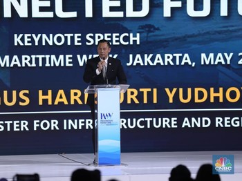 AHY Ajak Peserta Indonesia Maritime Week Nyanyikan 