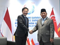 Prabowo Temui PM Singapura di Sela-Sela KTT ASEAN, Bahas Apa?