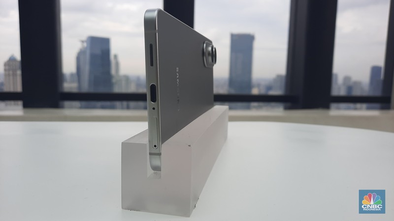 Samsung Galaxy S25 Edge. (CNBC Indonesia/Novina)