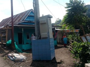 Warga di Bantaeng Protes Tiang Listrik Dibangun di Lahannya Tanpa Izin