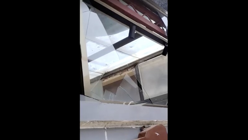 Asap mengepul dari ledakan di Gaomi, Provinsi Shandong, Tiongkok, 27 Mei 2025, dalam tangkapan layar yang diambil dari video media sosial. via REUTERS