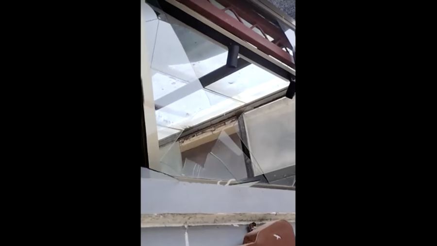 Asap mengepul dari ledakan di Gaomi, Provinsi Shandong, Tiongkok, 27 Mei 2025, dalam tangkapan layar yang diambil dari video media sosial. via REUTERS