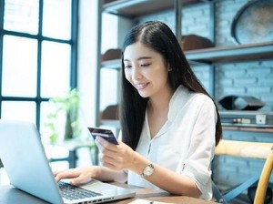 4 Cara Bijak Kelola Gaji UMR agar Tak Cepat Ludes di Akhir Bulan